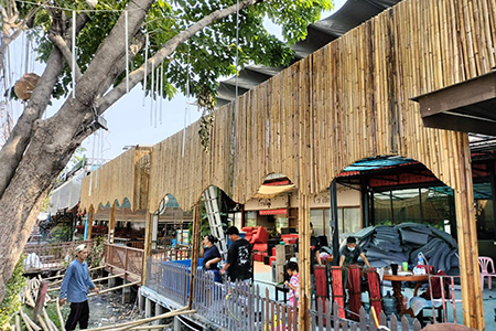 ตกแต่งร้านด้วยไม้ไผ่ สวนหลวง